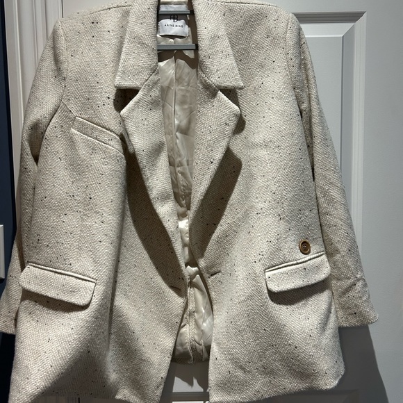 Annie Bing beige blazer - Picture 2 of 6